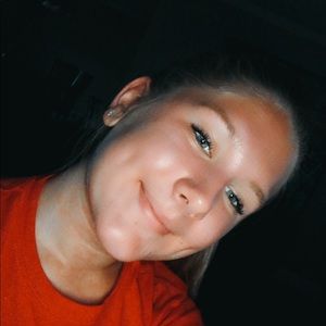 Meet your Posher, Marissa